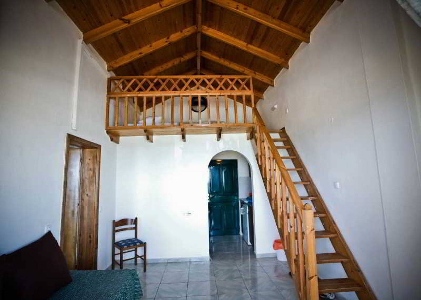 Diogenis-Blue-Palace-Room-36