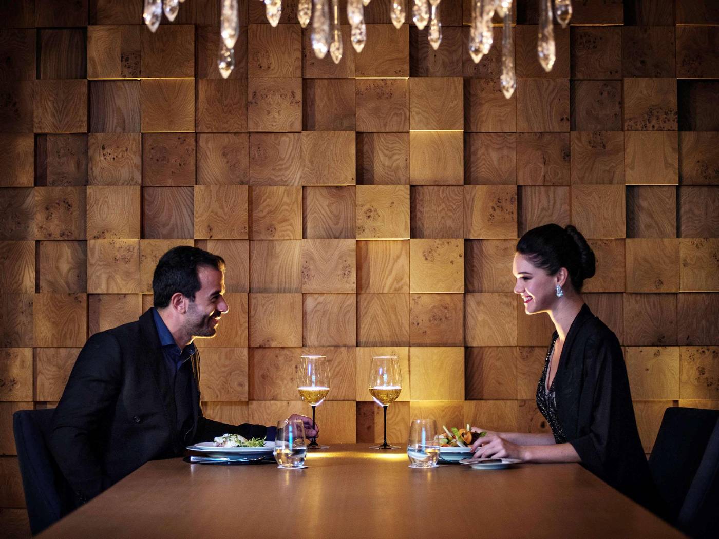 Sofitel-Dubai-Downtown-Restaurant-68