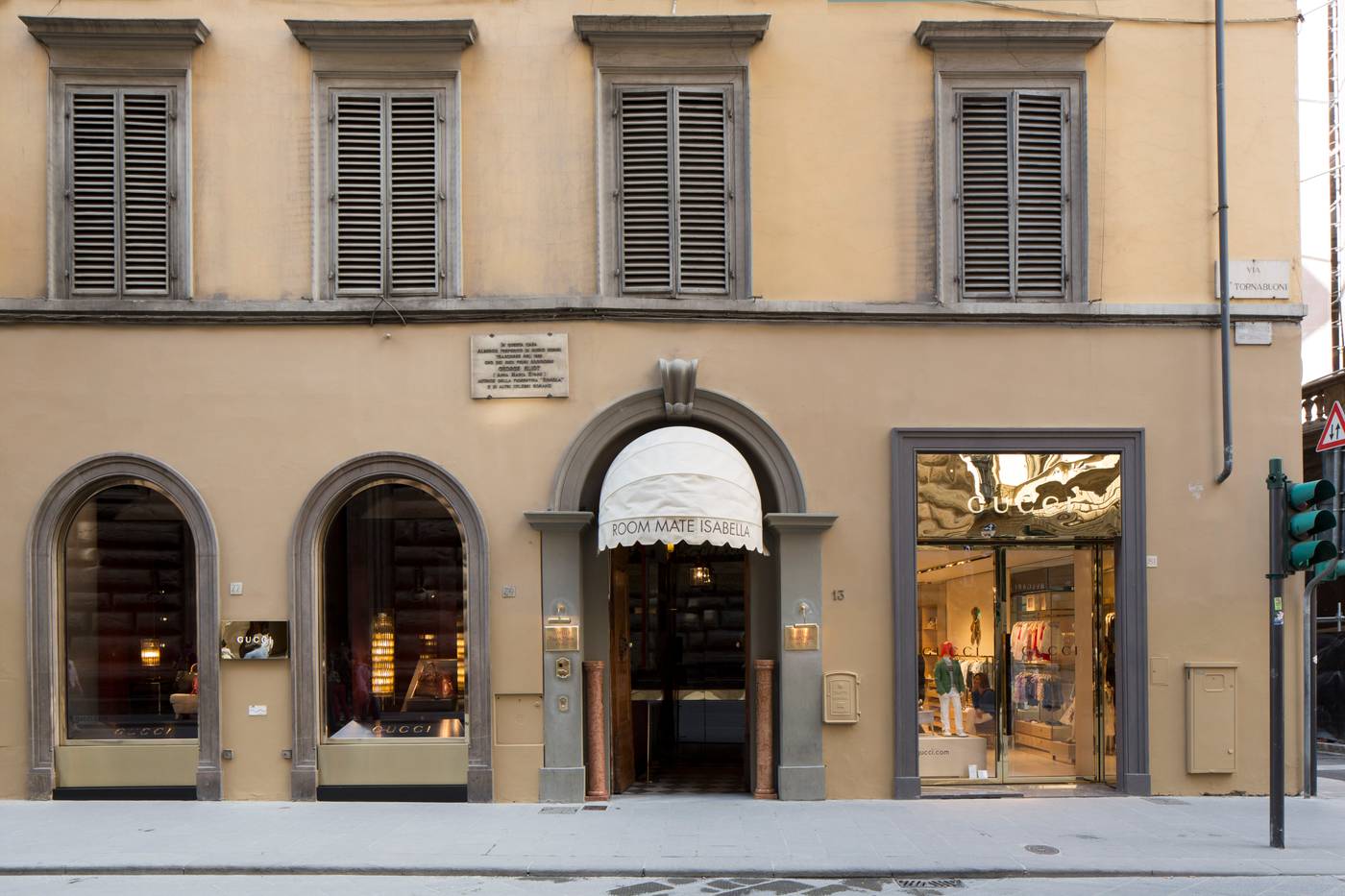 Room-Mate-Isabella-General-view-6