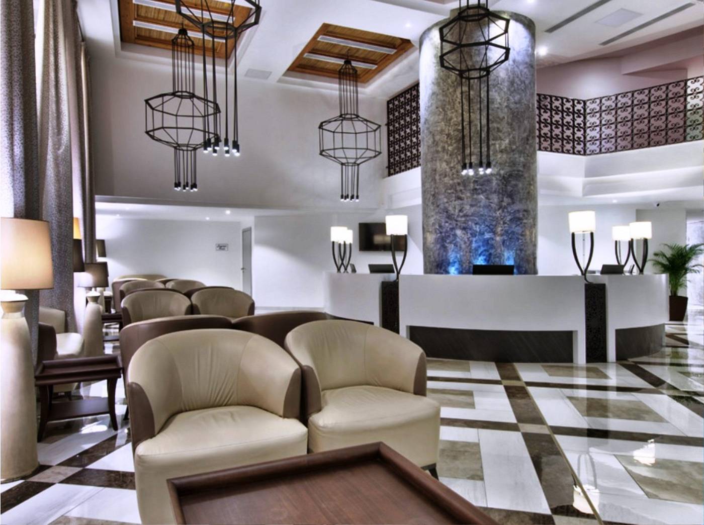 db-San-Antonio-Hotel---Spa-Lobby-47