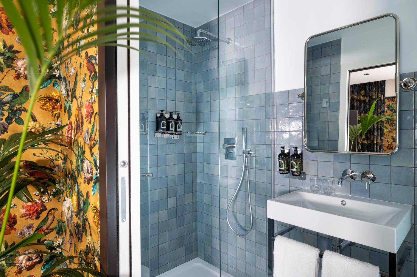 Hotel-Ginette-A--la-Folie-Room-24