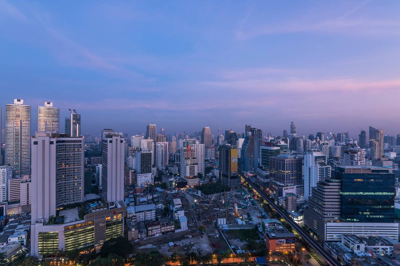 Emporium-Suites-by-Chatrium-Room-11