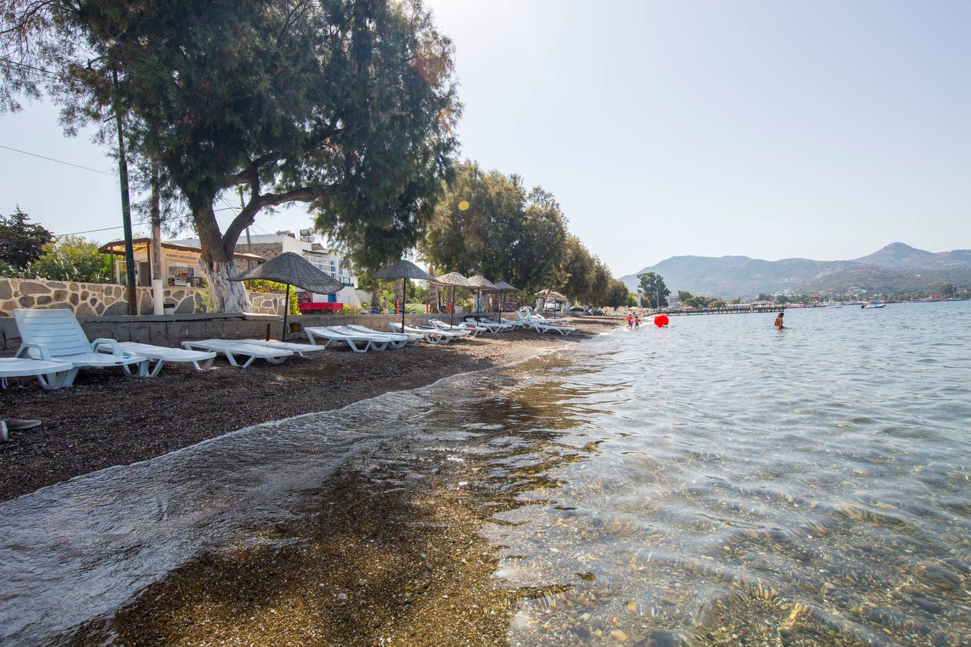 Family-Belvedere-Beach-40