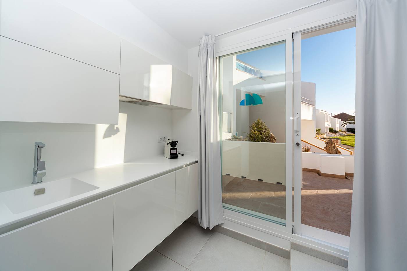 Casas-del-Lago-Hotel---Beach-Club-Room-30