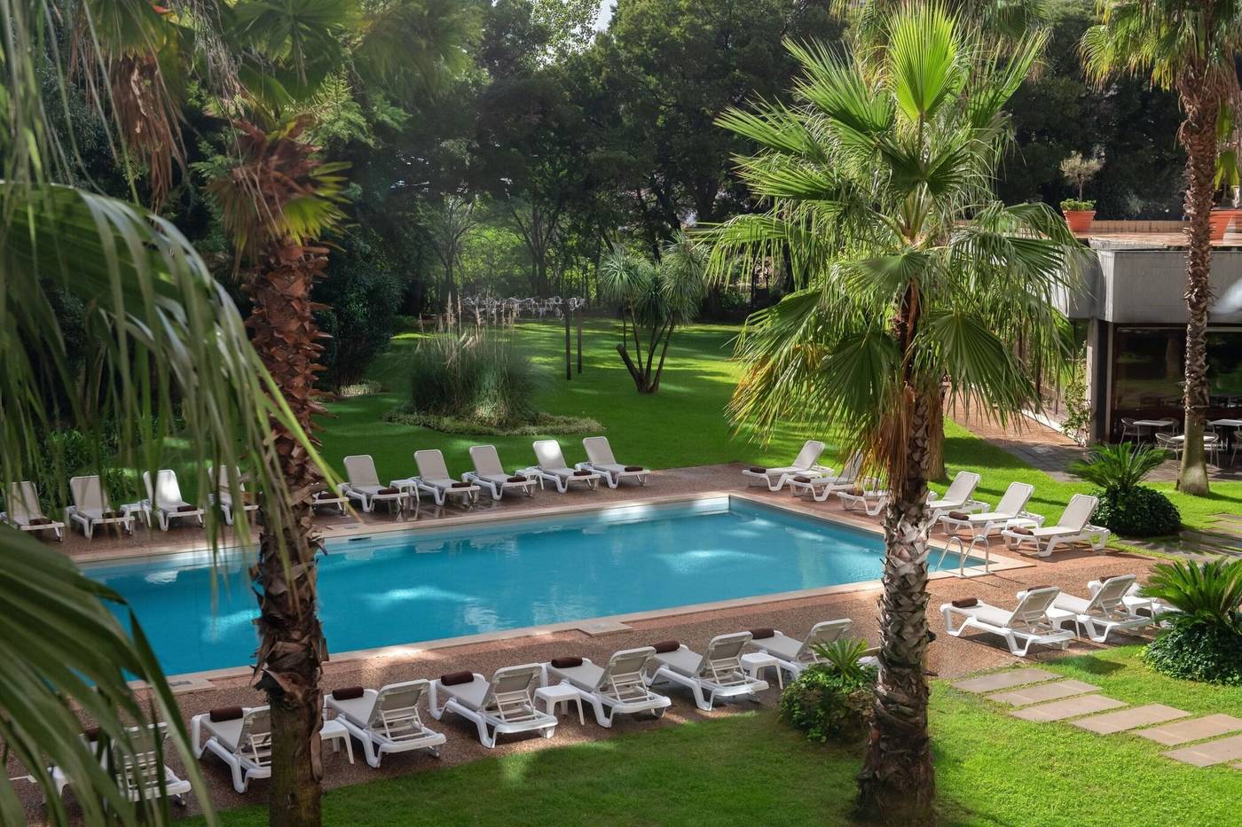 Marriott-Hotel-Lisbon-Pool-72