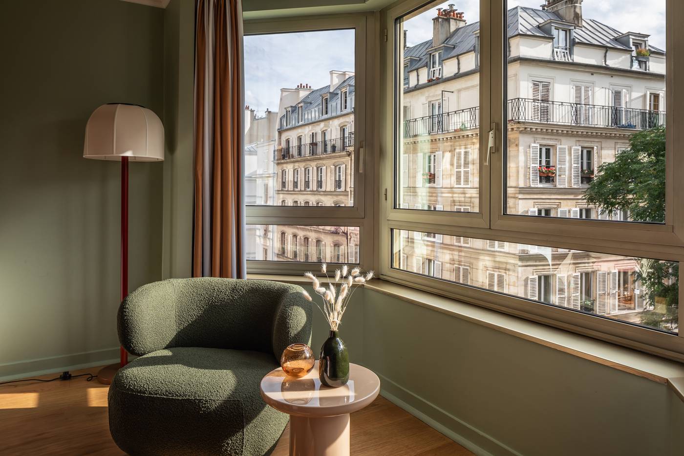 Royal-Garden-Champs-Elysees-Room-29