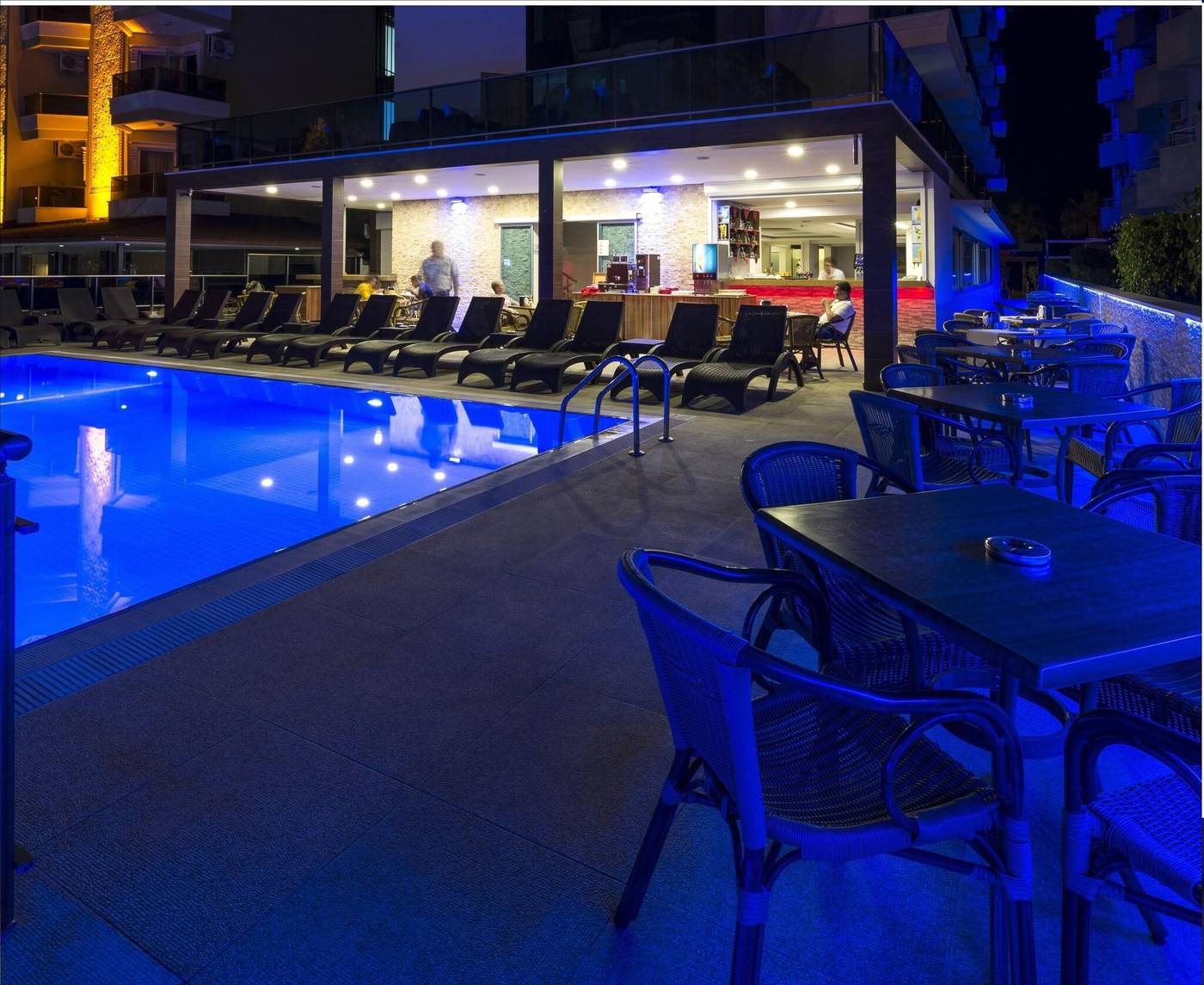 Kleopatra-Life-Bar-6