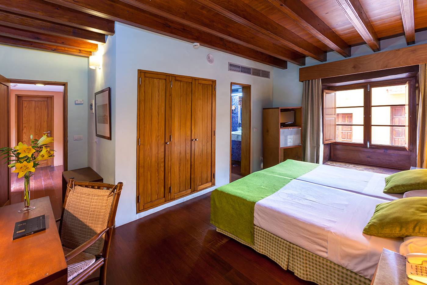 Hotel-LIVVO-La-Quinta-Roja-Room-14