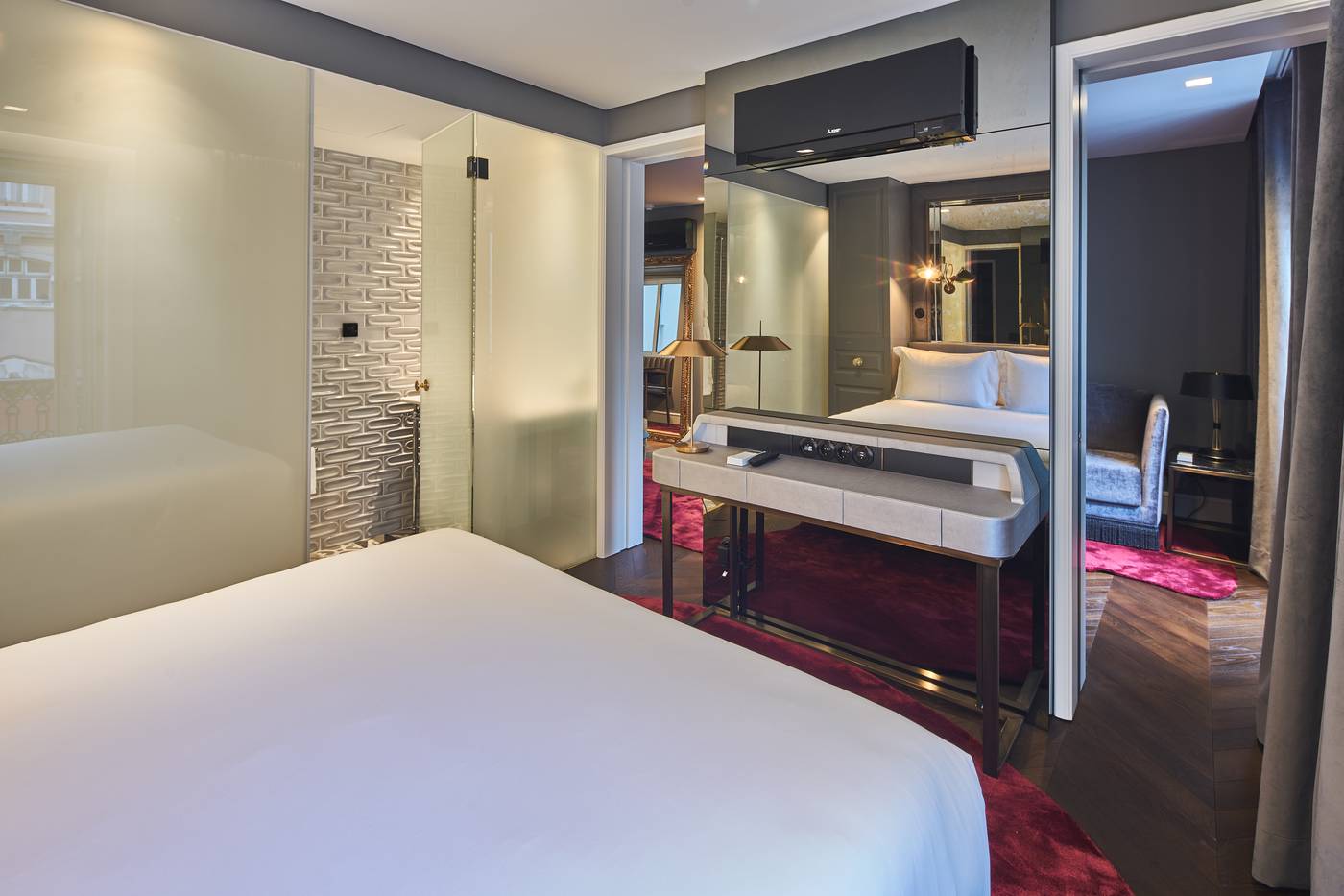 O-Artista-Suites-By-Europe-Room-12