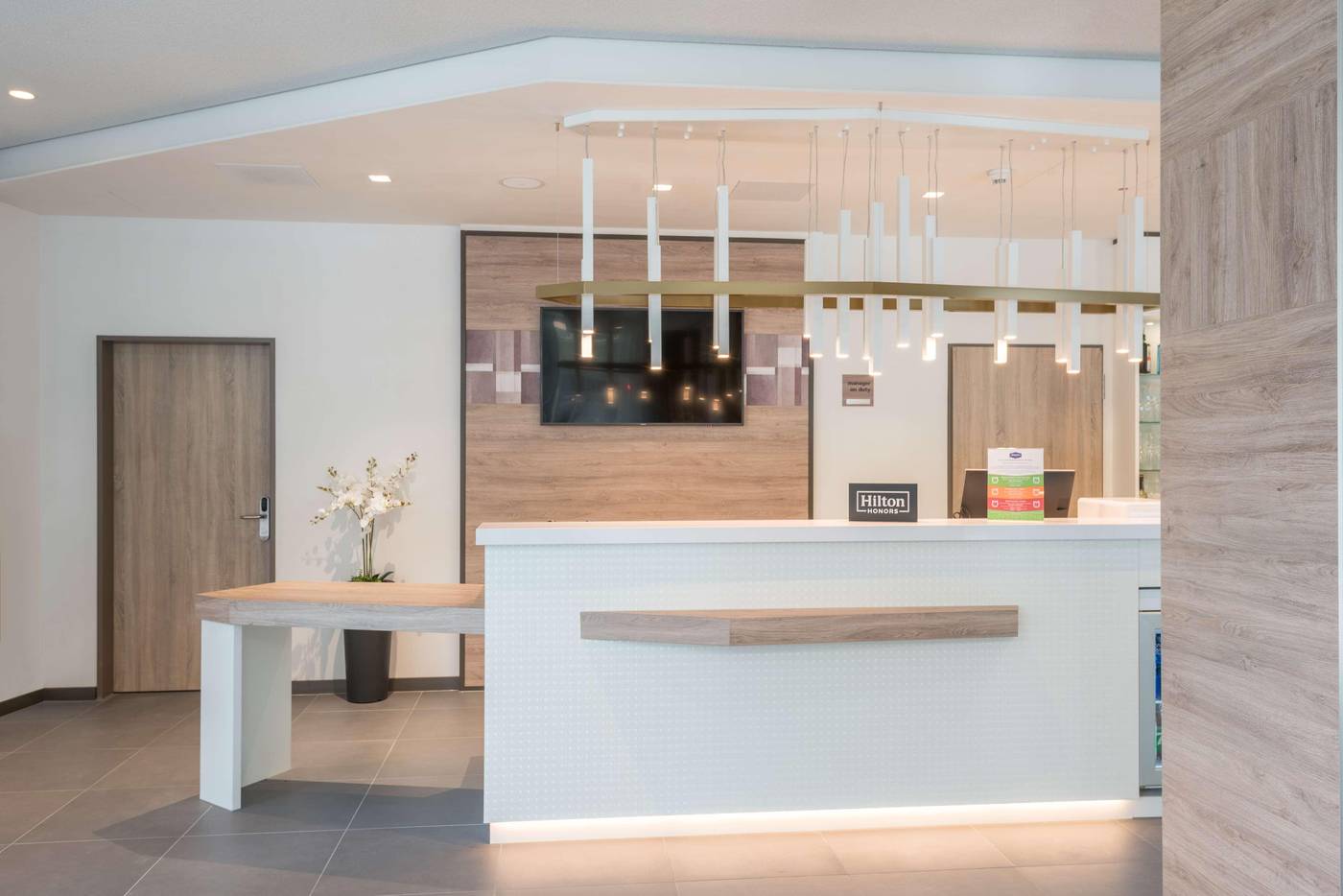 Hampton by Hilton Frankfurt City Centre East - Germany - Frankfurt - Lobby - 9