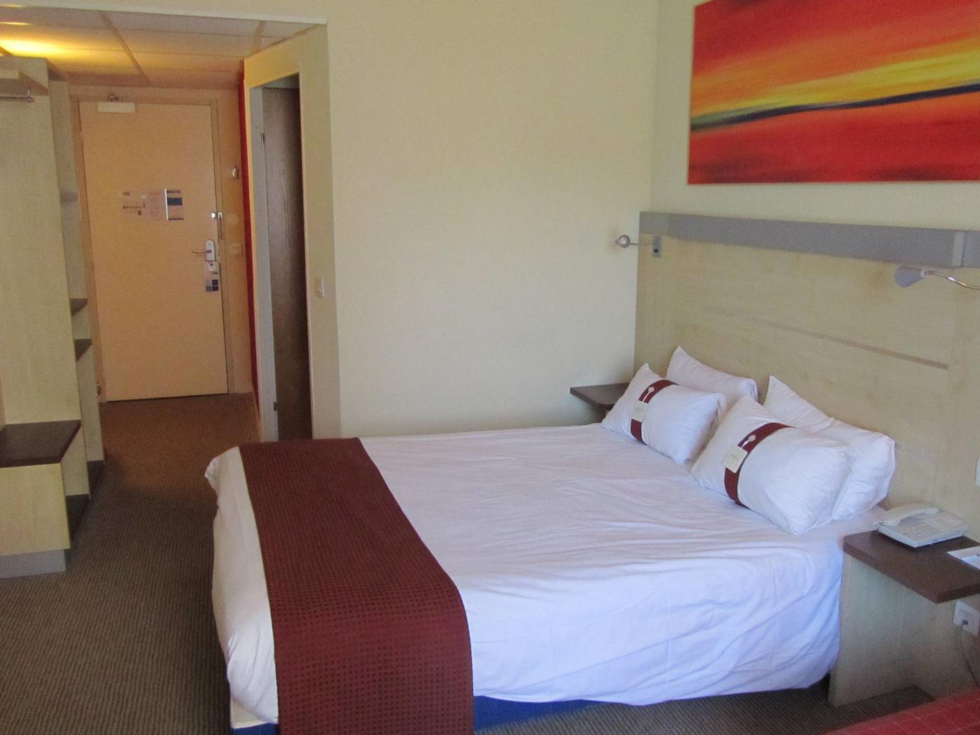 Le Domaine des Fontaines-France-BERNIN-Room-9