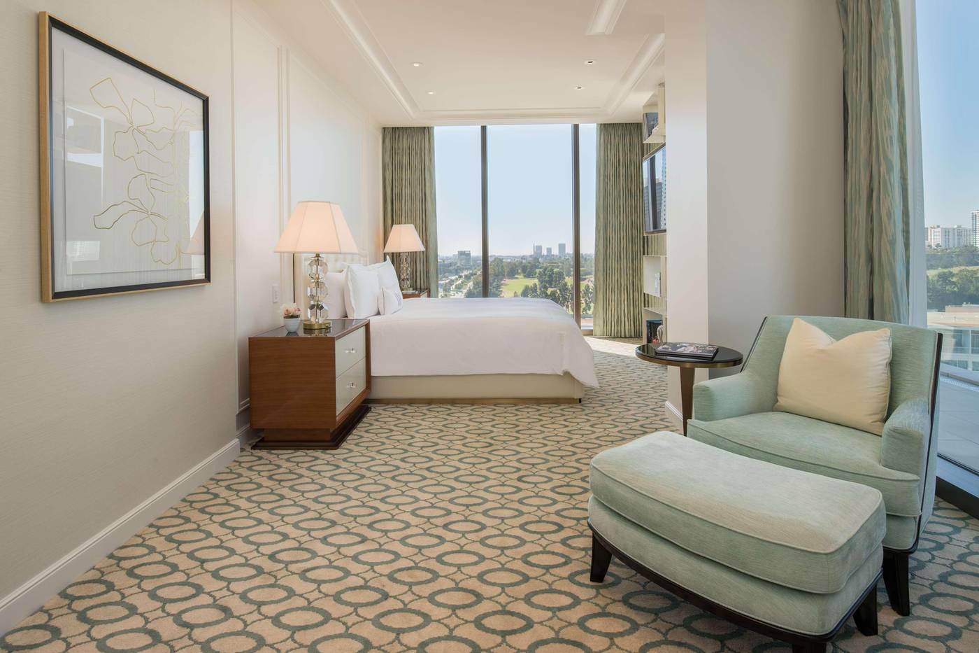 Waldorf-Astoria-Beverly-Hills--CA-Room-37