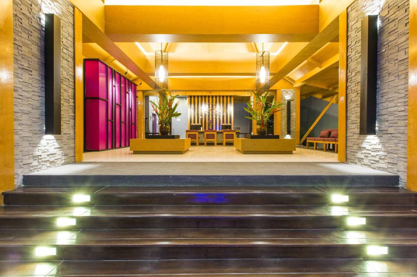 Phuvaree-Resort-Phuket-Lobby-21