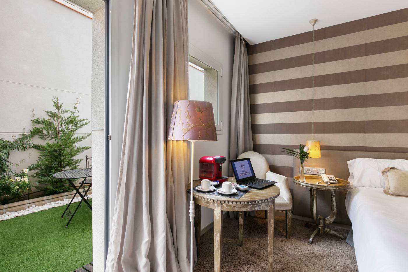 Globales-Acis---Galatea-Hotel-Room-5