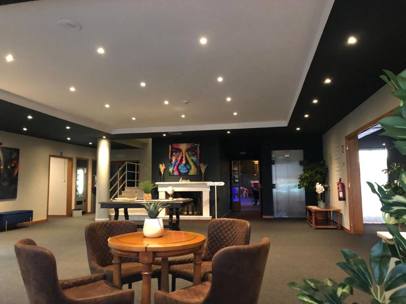 Estremoz Hote-Portugal-Estremoz-Lobby-4