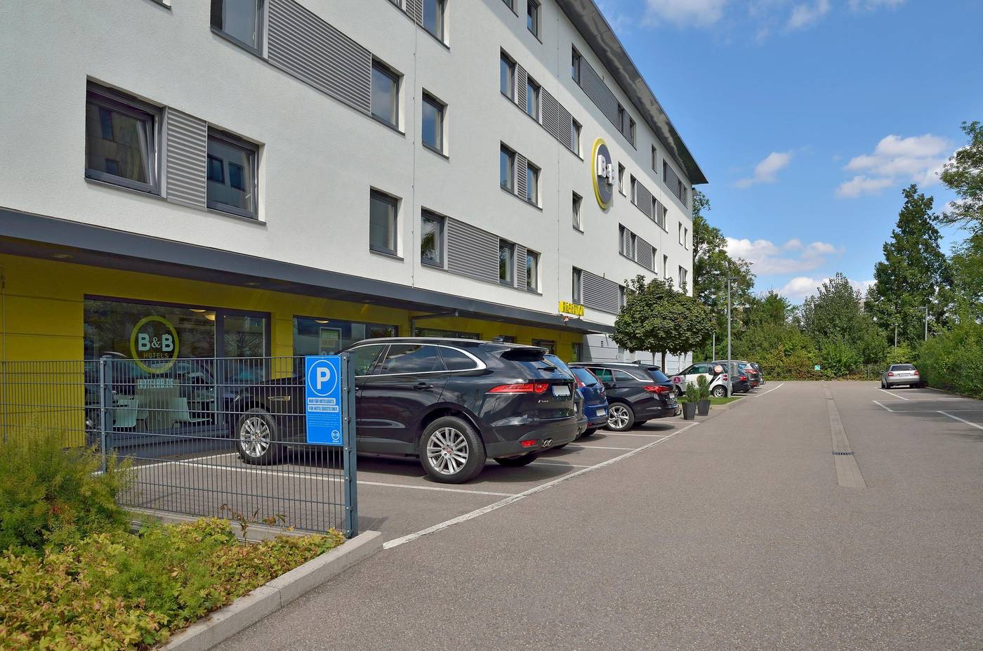 B&B Hotel Stuttgart-Vaihingen-Germany-Stuttgart-General view-3