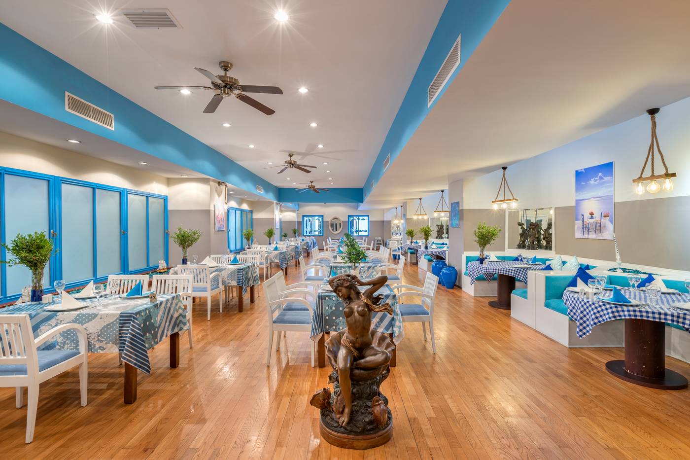 Seven-Seas-Hotel-Life-Restaurant-49