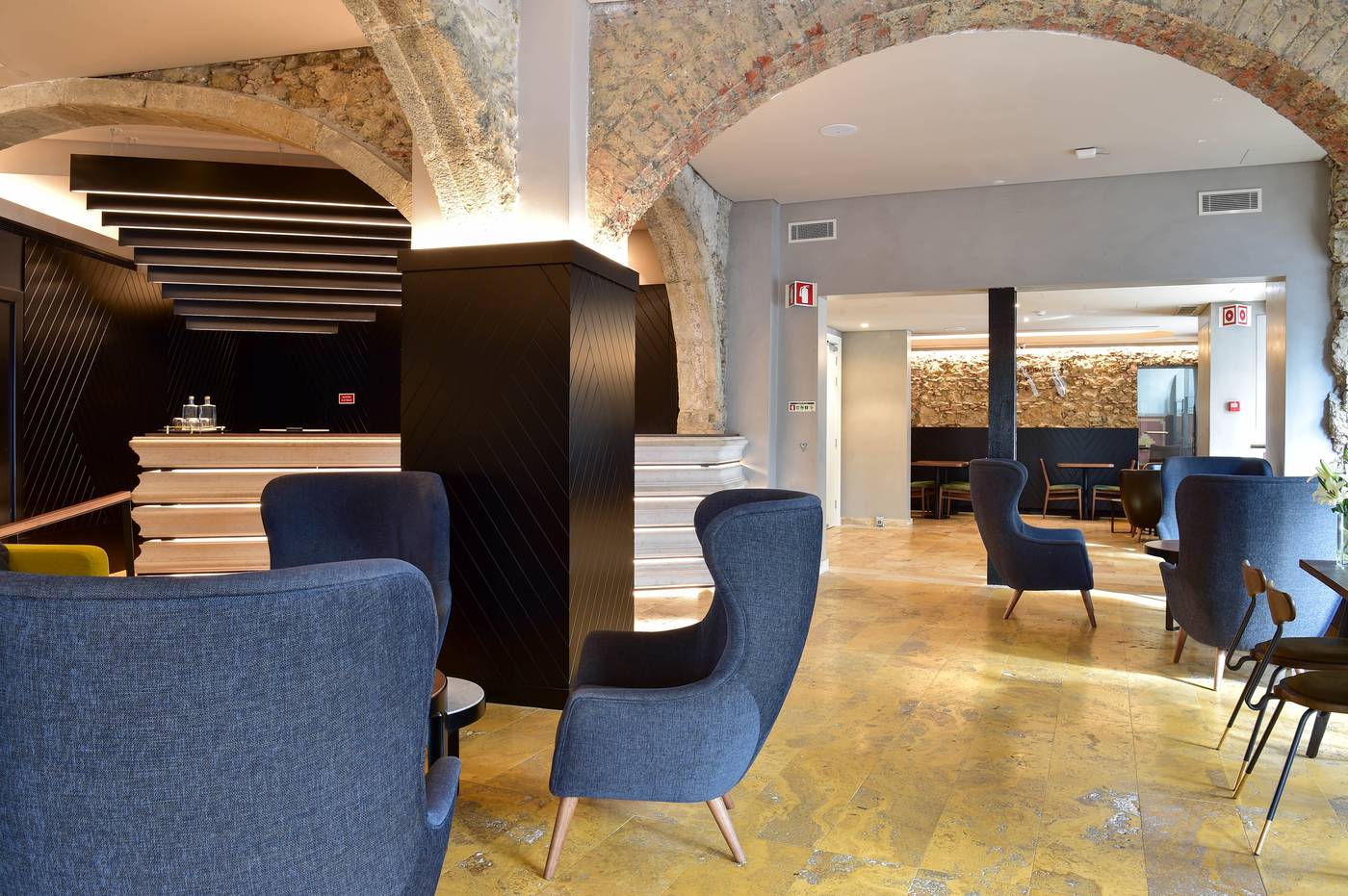 My-Story-Hotel-Tejo-Lobby-12