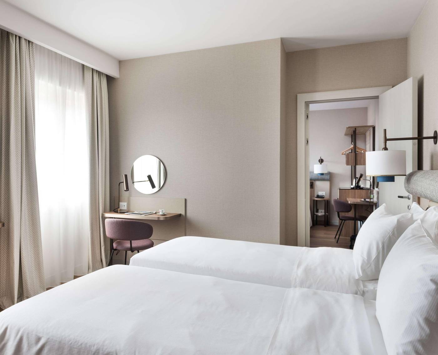 Hotel-Ambasciatori-Venice-Mestre---Tapestry-Collection-Room-24