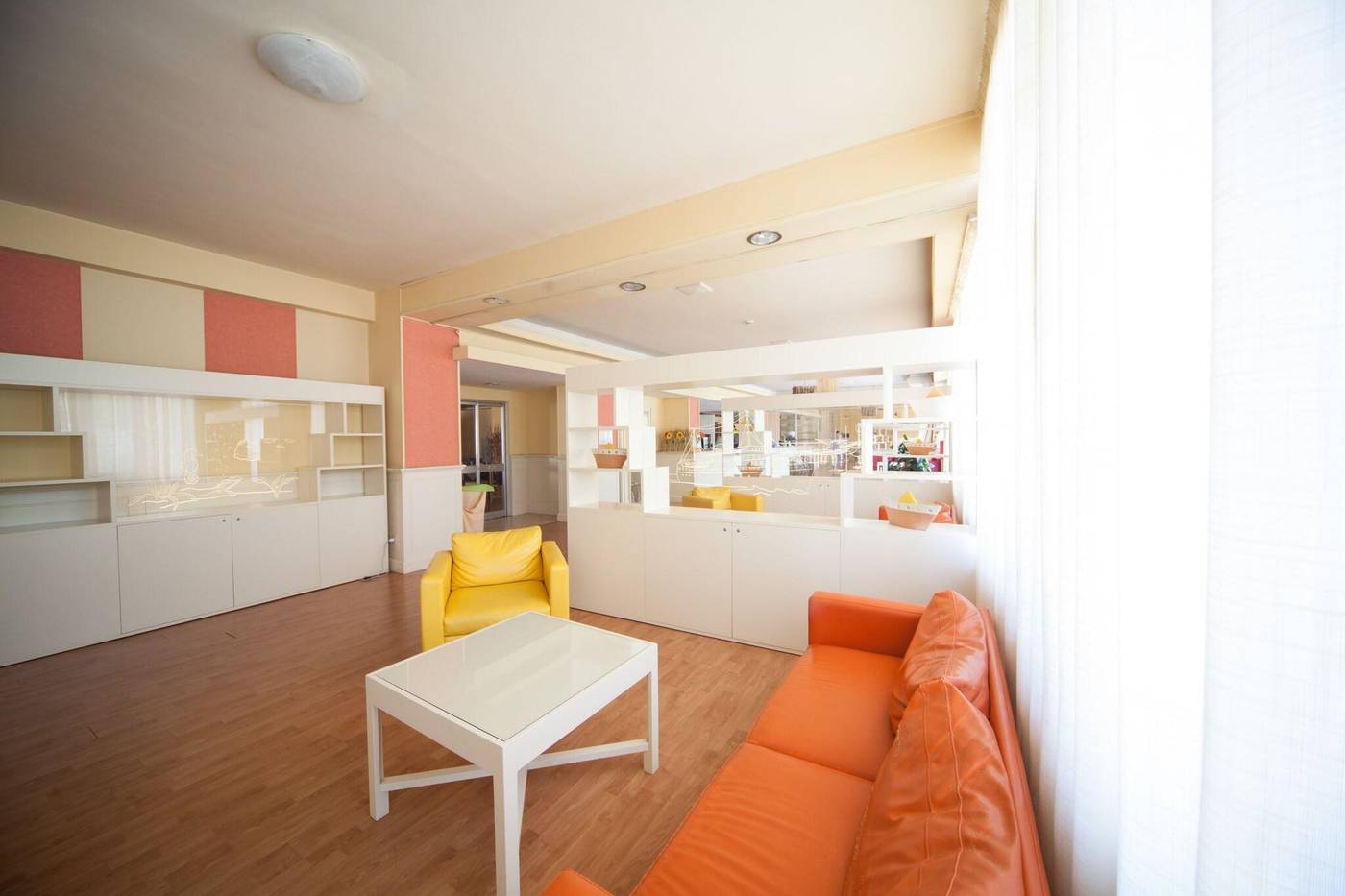 Regent-Italy-PESCARA-Lobby-8