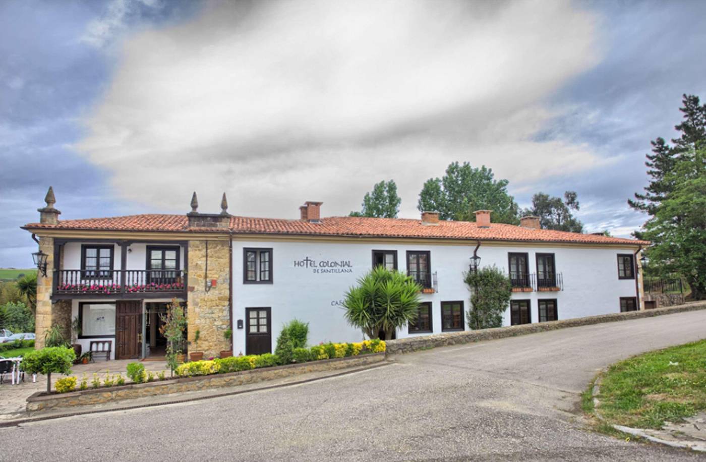 Hotel Colonial De Santillana-Spain-SANTILLANA DEL MAR-General view-7