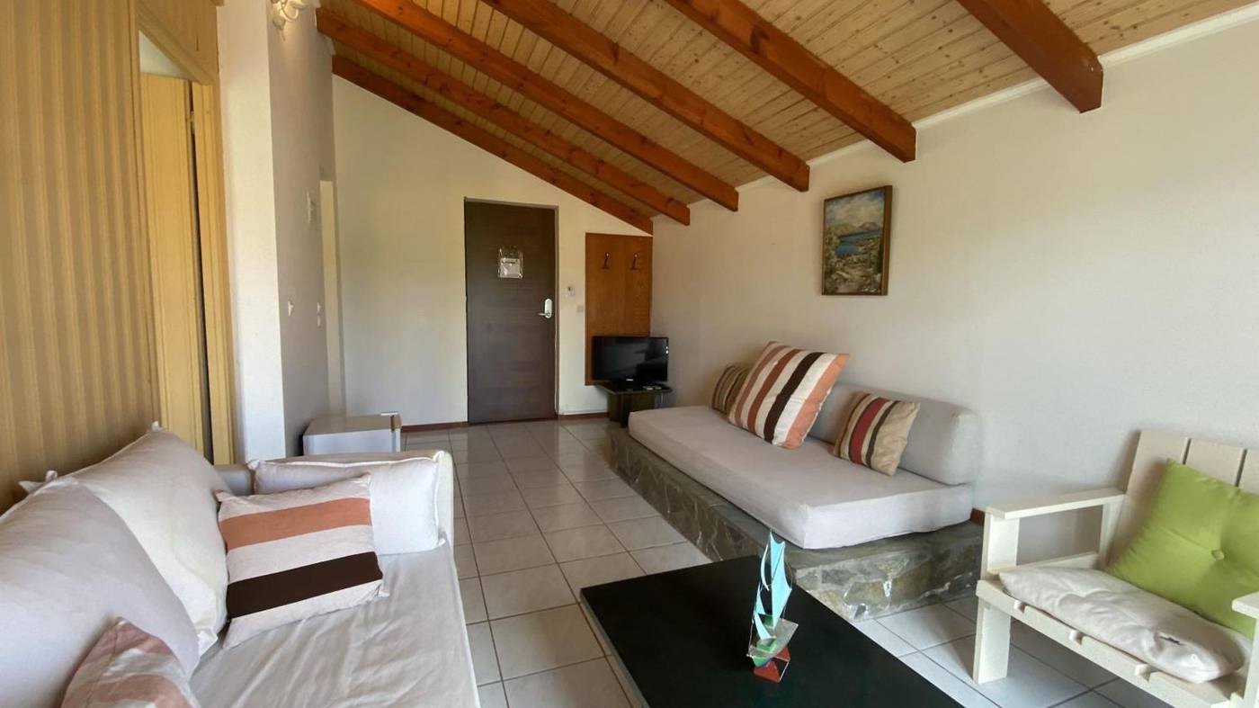 Hotel-Sunrise-Inn-Room-50