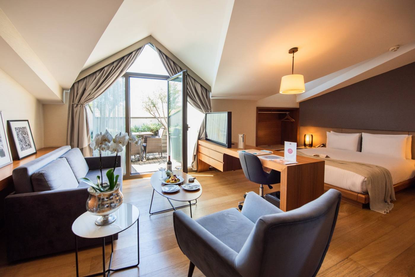 Dosso-Dossi-Hotels-Downtown-Room-1