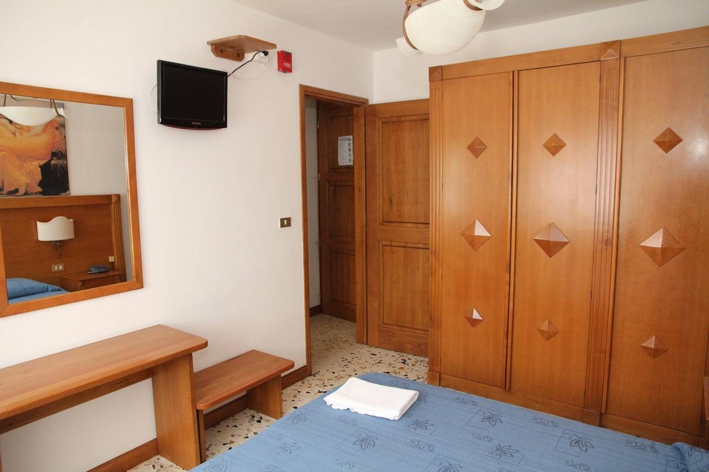 Hotel-Da-Remo-Room-13