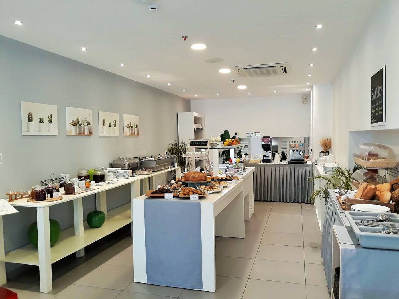 Elite-Hotel-Restaurant-39