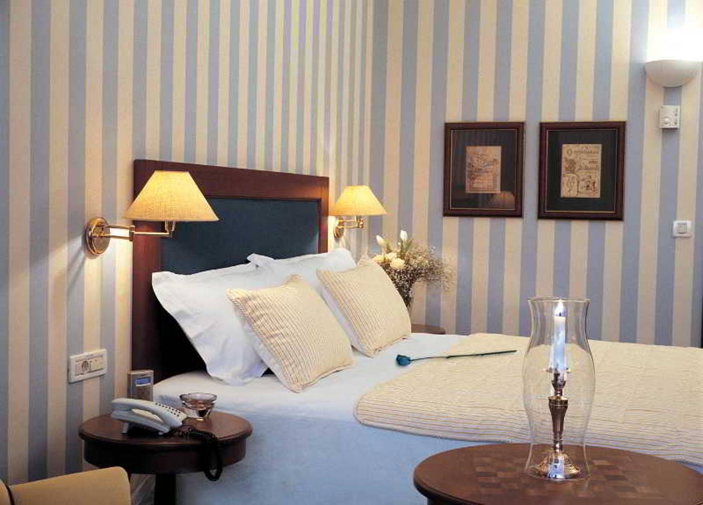 Grand-Resort-Lagonissi-Room-28