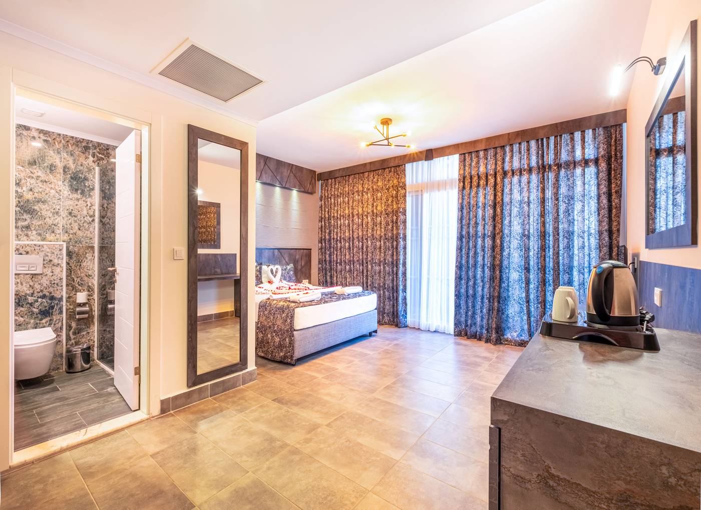 Senza-The-Inn-Resort---Spa-Room-35