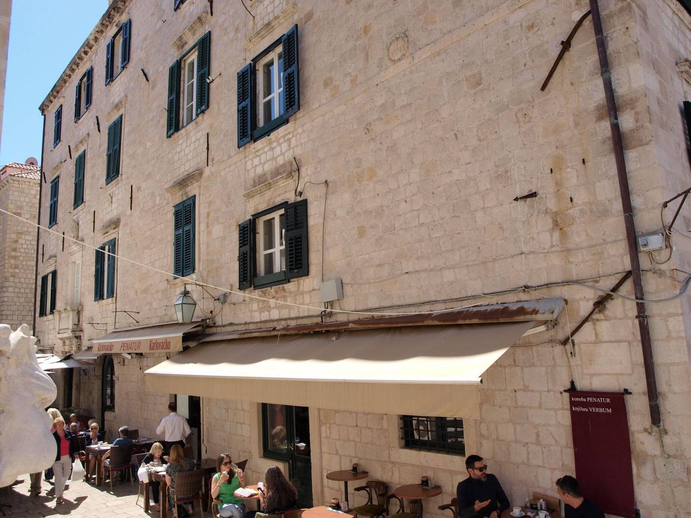 The-Miro-Studio-Apartments-General-view-2