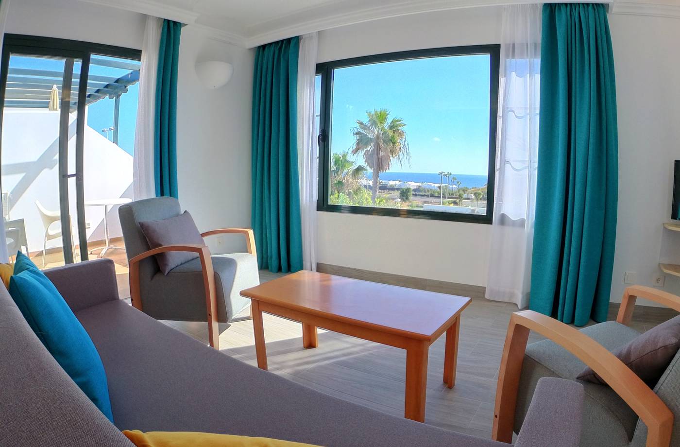 Palmeras-Garden-Room-33