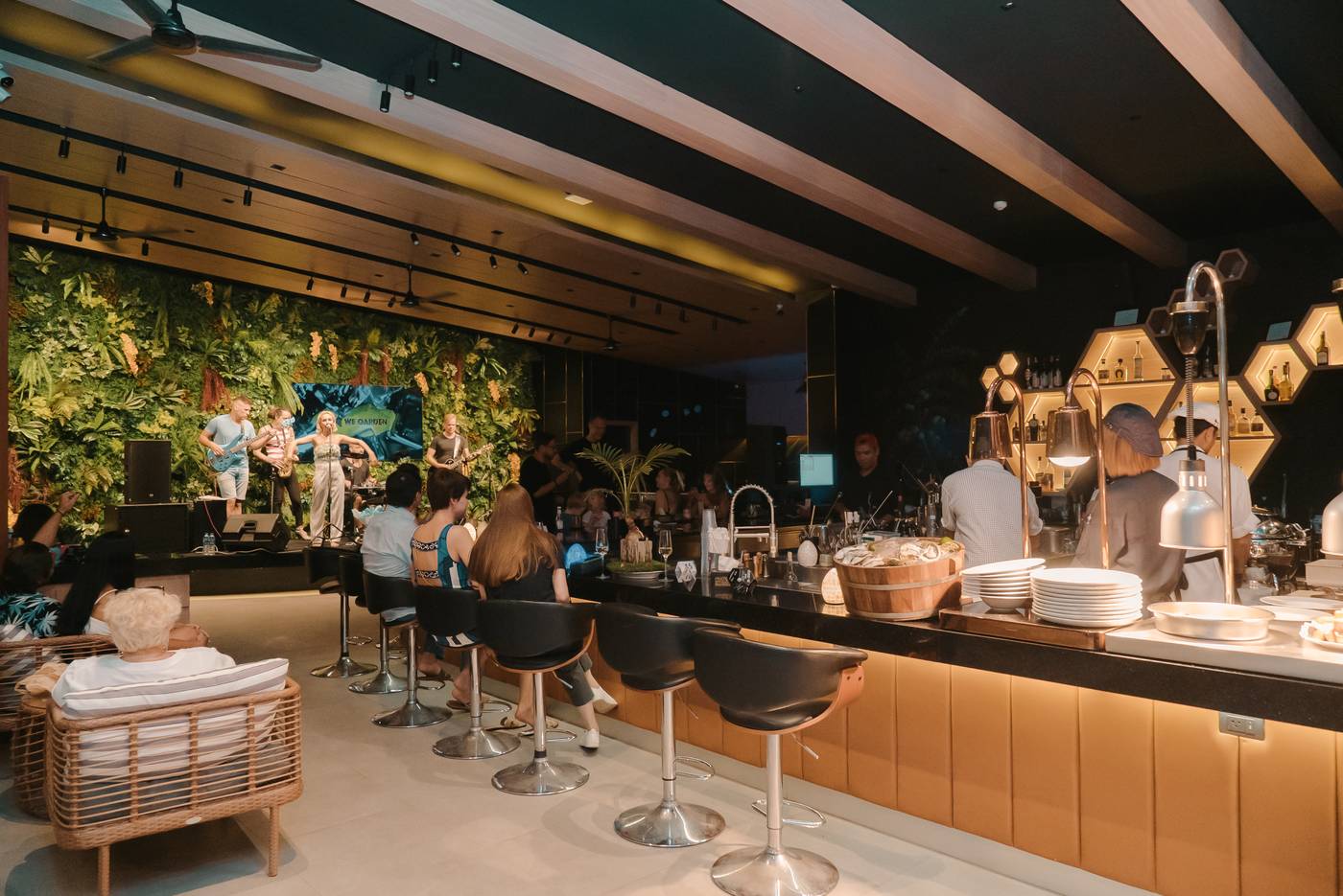 Wekata-Luxury-Bar-55