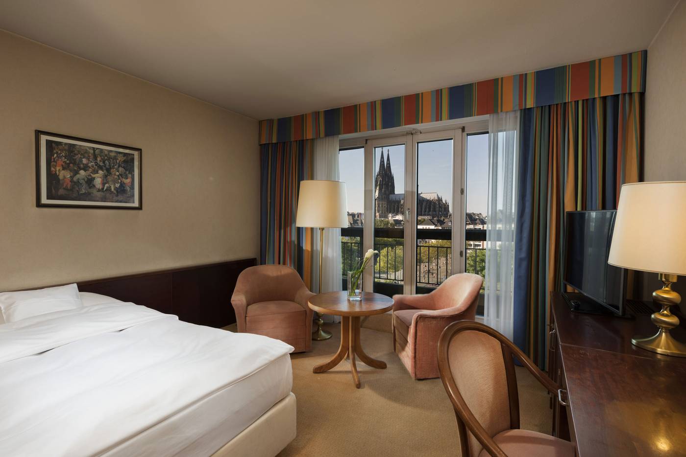 Maritim-Hotel-Cologne-Room-33