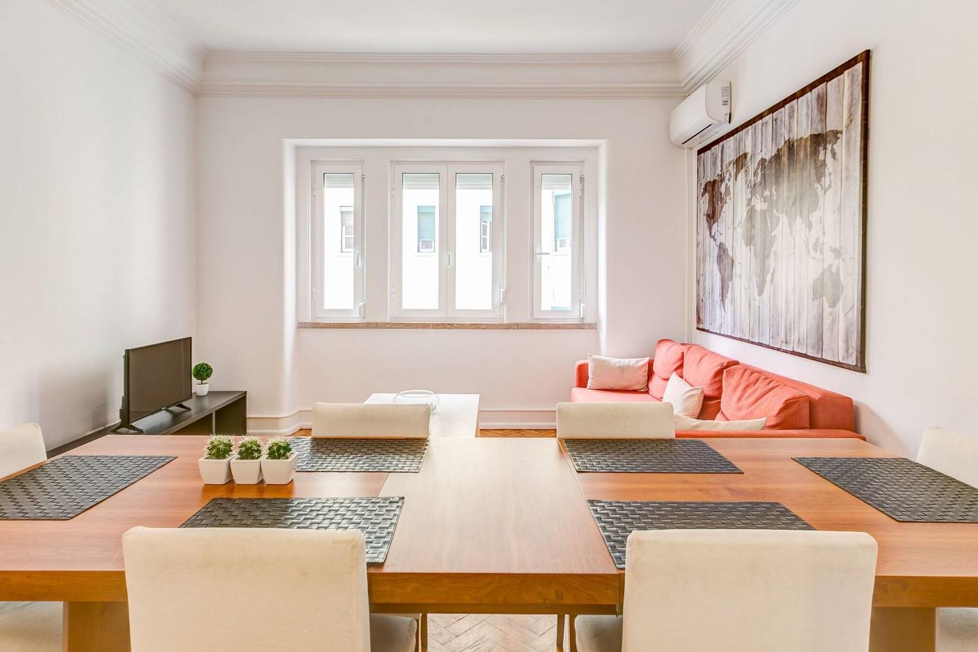 Home-Out-Rooms---Apartments-Room-81