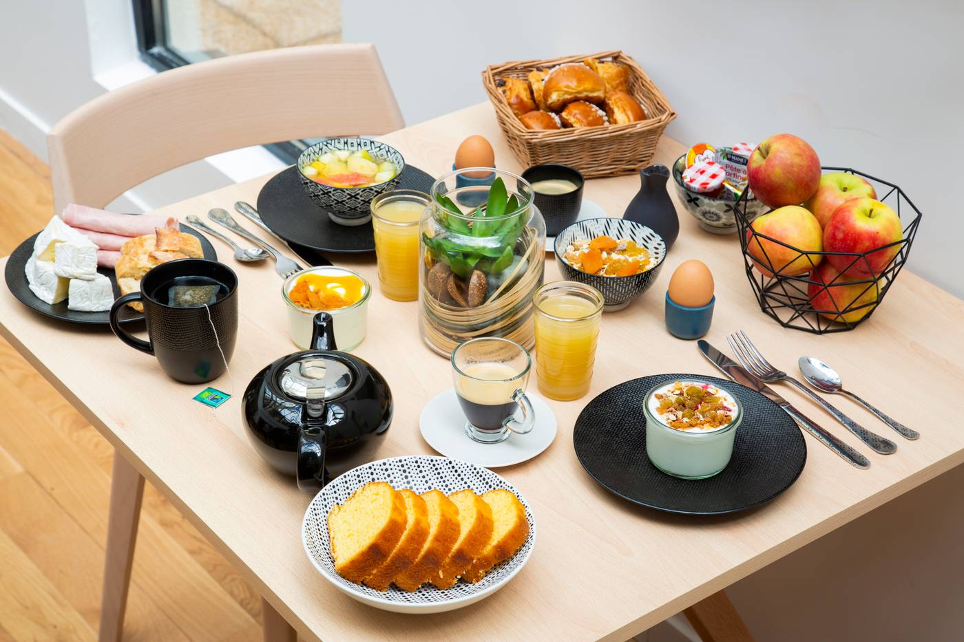 Hotel-Bootcamp-Restaurant-21