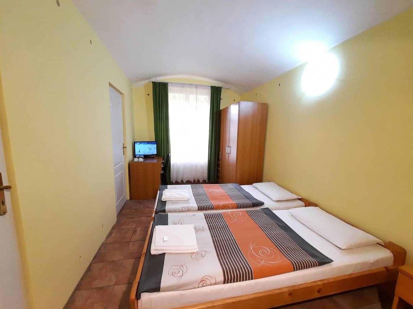 Pension-City-Center---L-Opera-Room-20