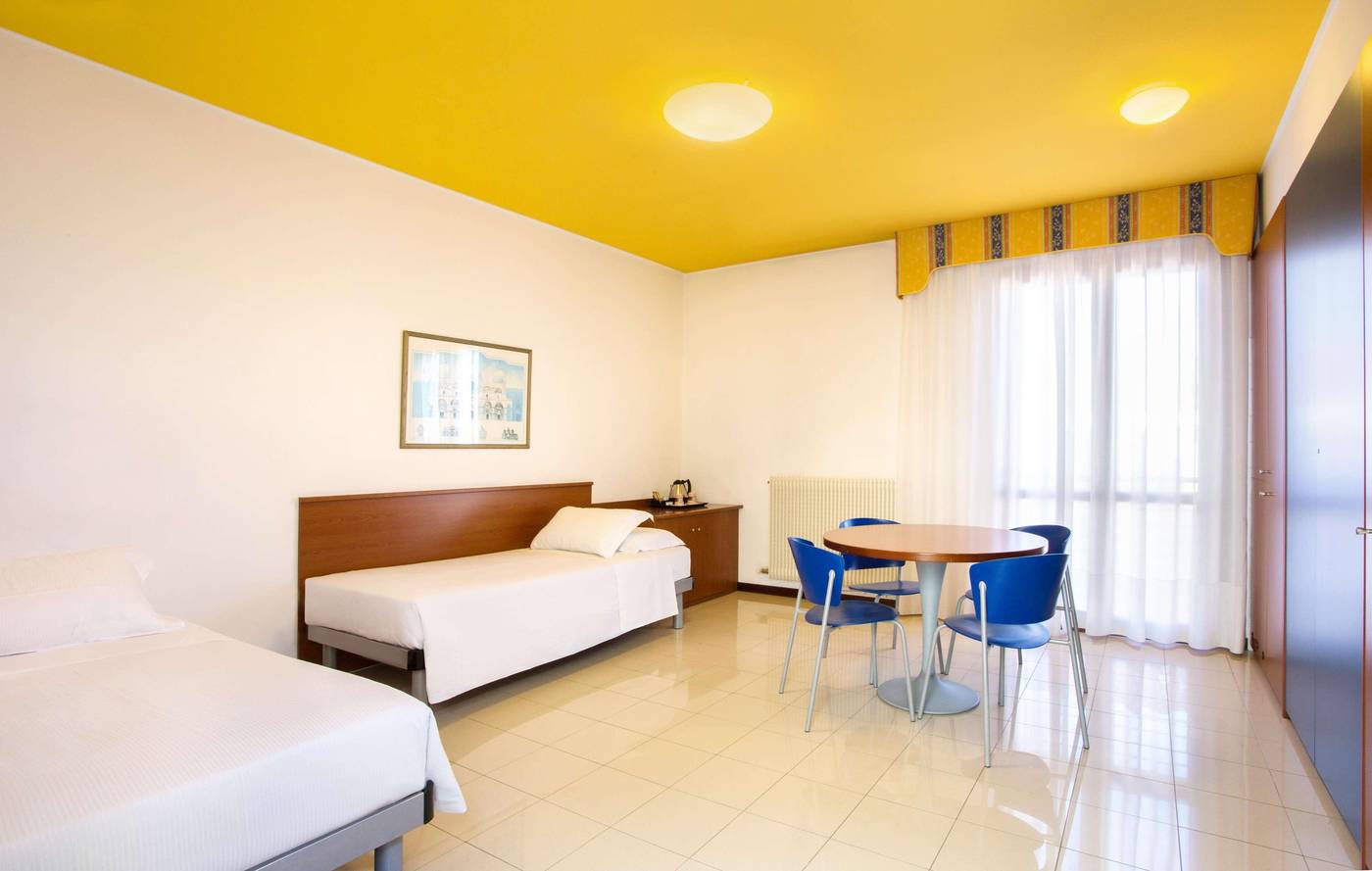 Best-Western-Titian-Inn-Hotel-Venice-Airport-Room-17