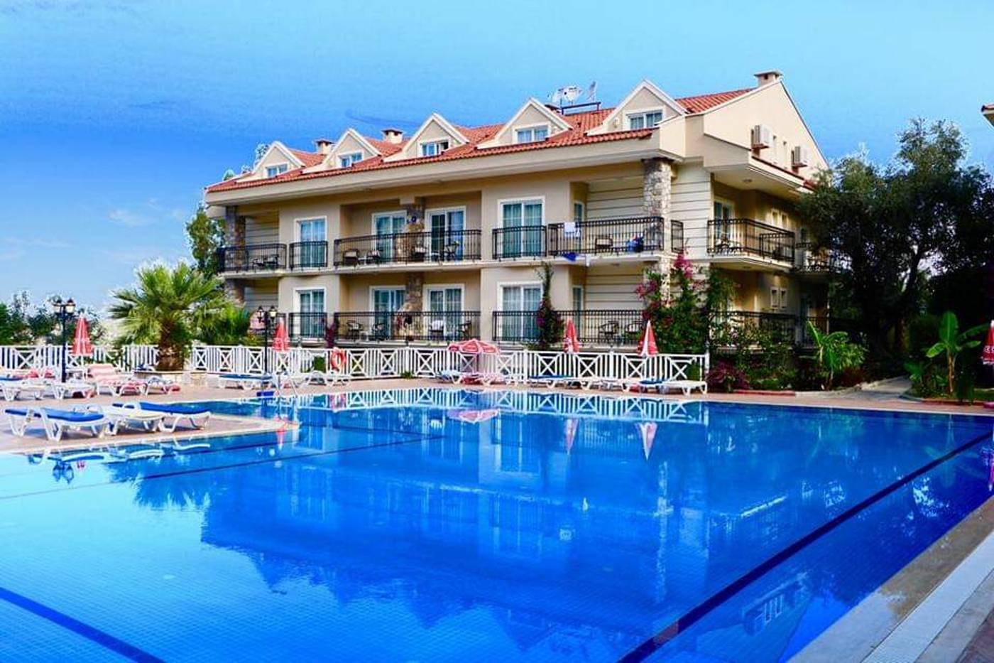 Celay Hotel