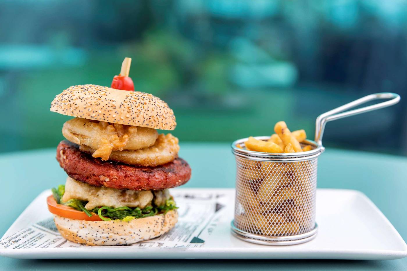 RedLevel-at-Melia-Palacio-de-Isora-Bar-30