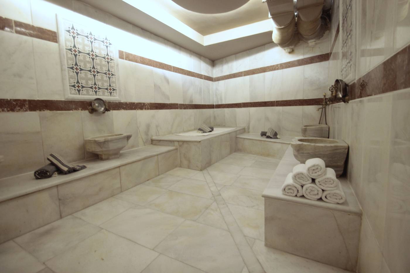 Kupeli-Palace-Sports-and-Entertainment-33