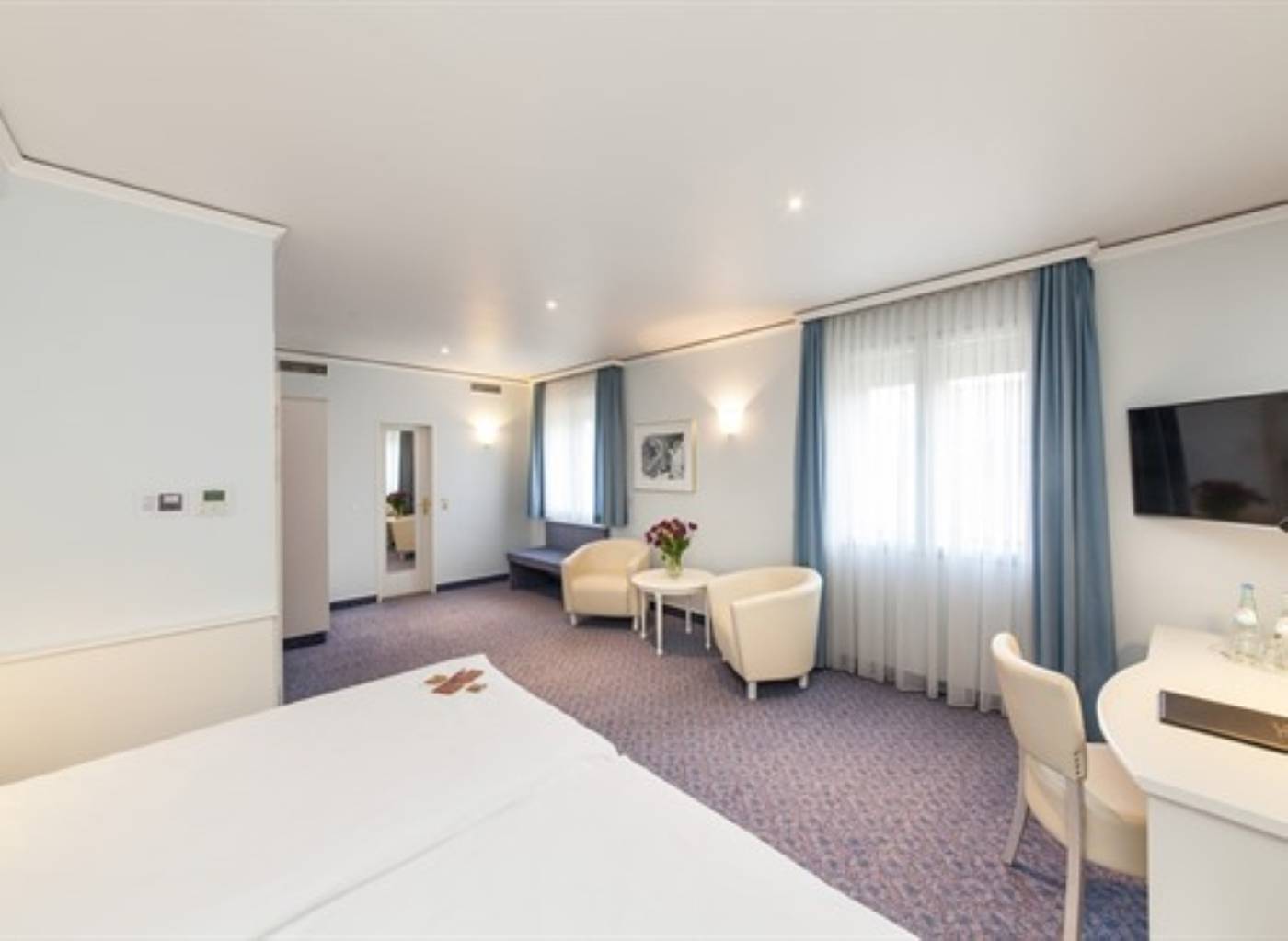 Hotel Post - Germany - Aschaffenburg - Room - 8