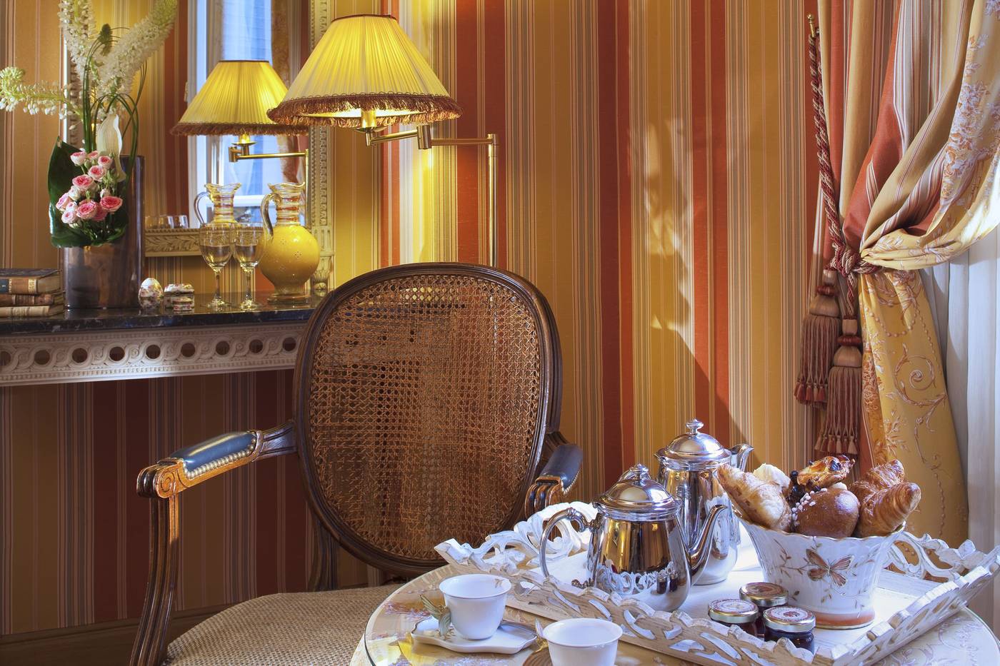 Chambiges-Elysees-Room-6