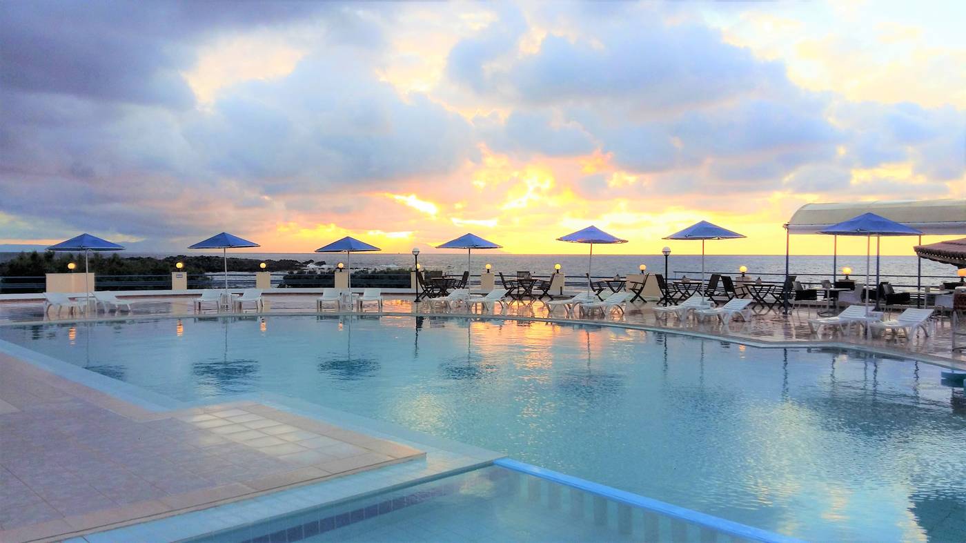 Zorbas-Hotel-Beach-Village-Pool-9