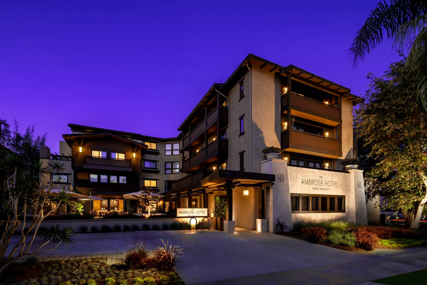 The-Ambrose-Hotel-General-view-2