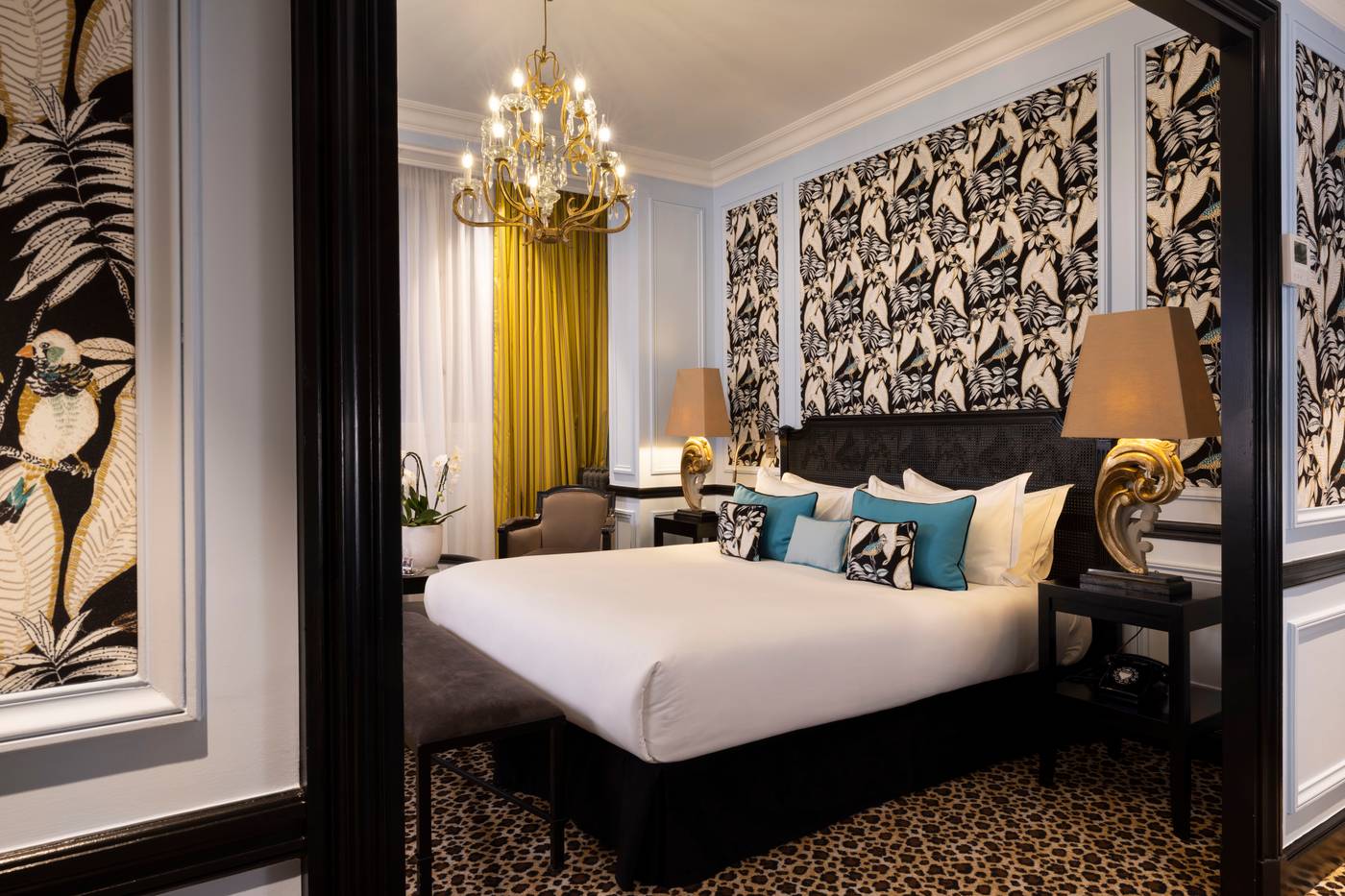 West-end-Paris-Room-34