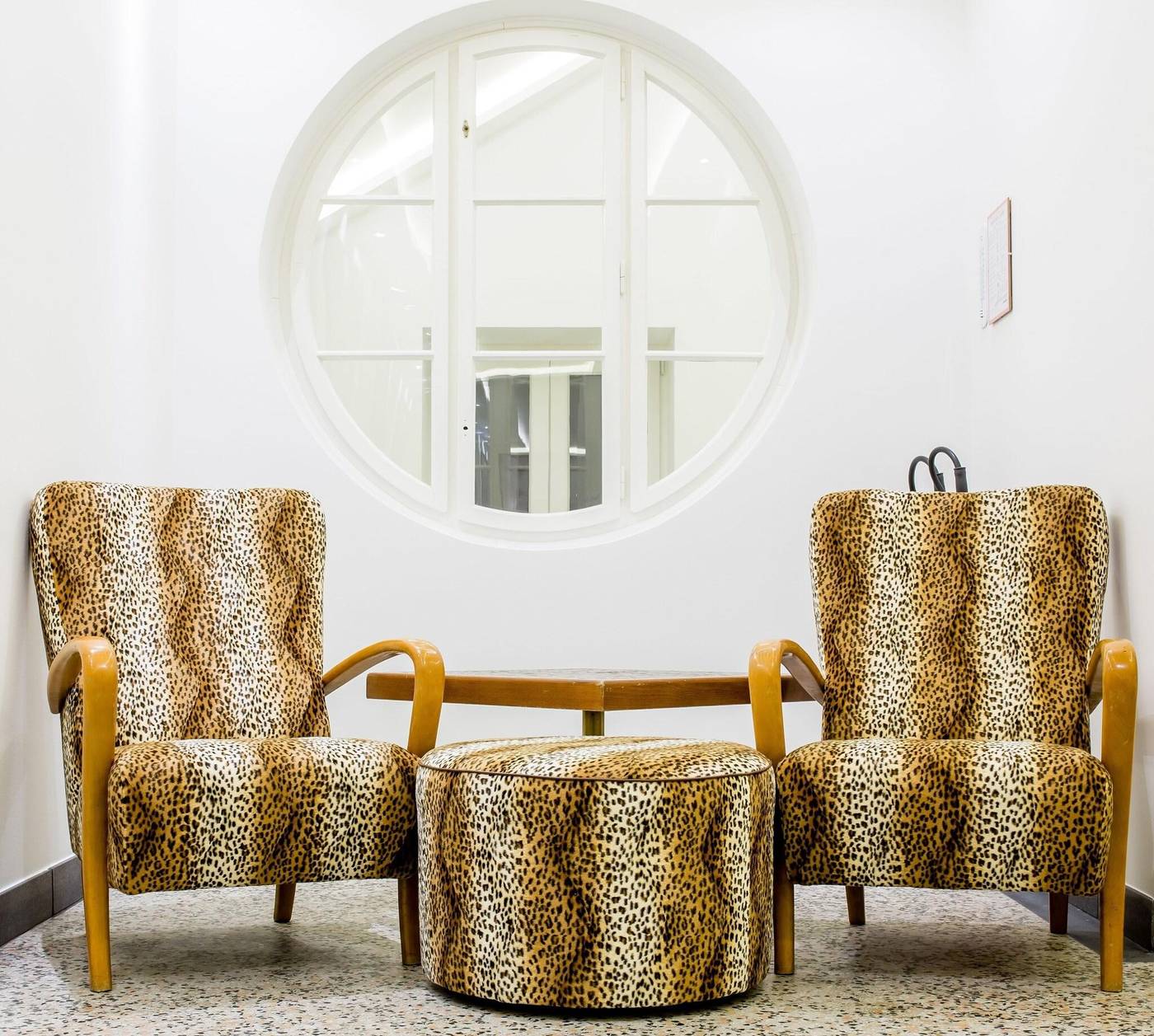 White House - Bela Hiša-Slovenia-Ljubljana-Lobby-2