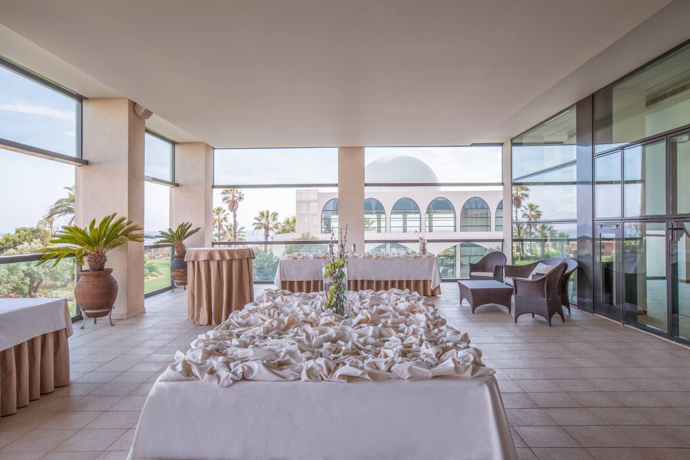 Crowne-Plaza-Vilamoura-Restaurant-40