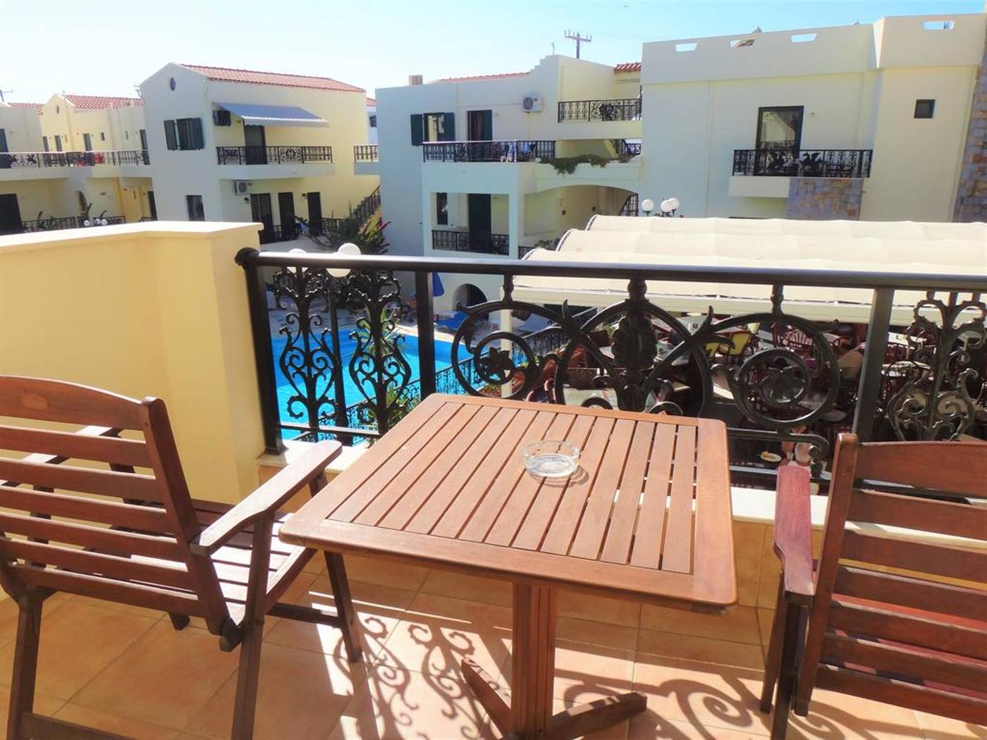 Diogenis-Blue-Palace-Room-11